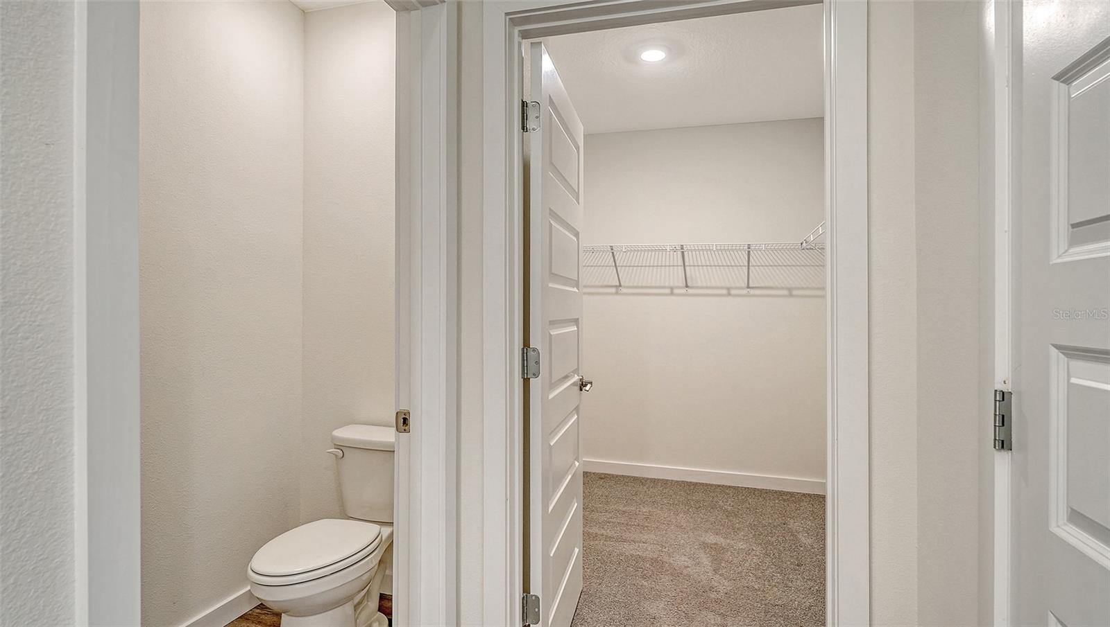 Image 33 of 51 For 17119 Barnwood Place