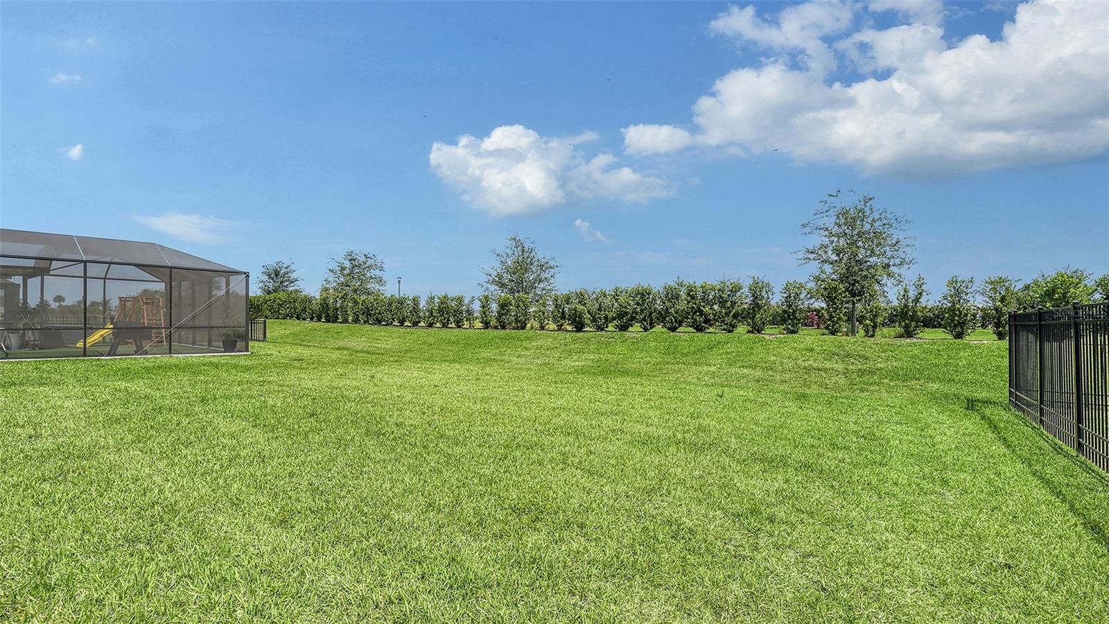 Image 41 of 51 For 17119 Barnwood Place