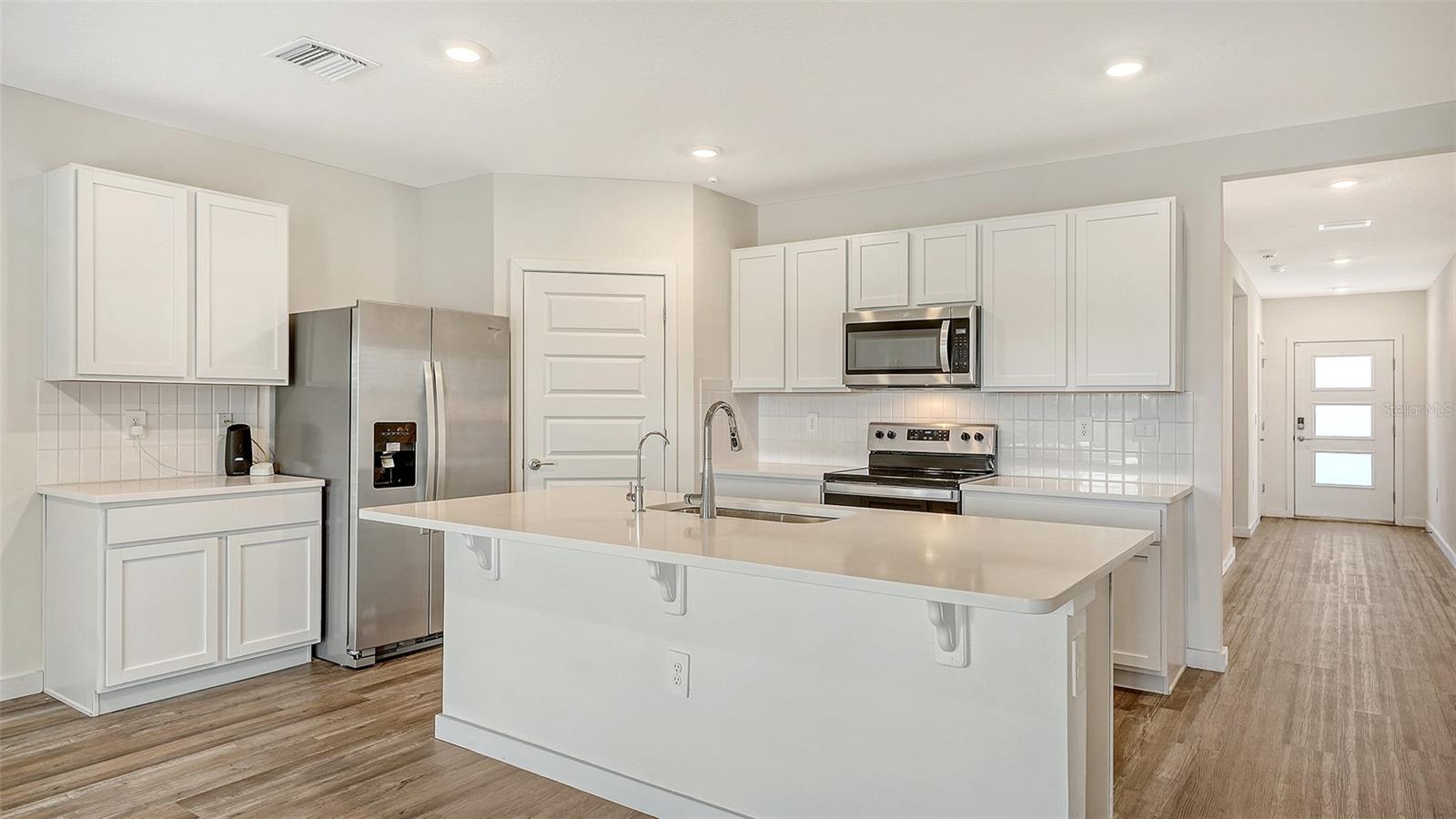 Image 5 of 51 For 17119 Barnwood Place