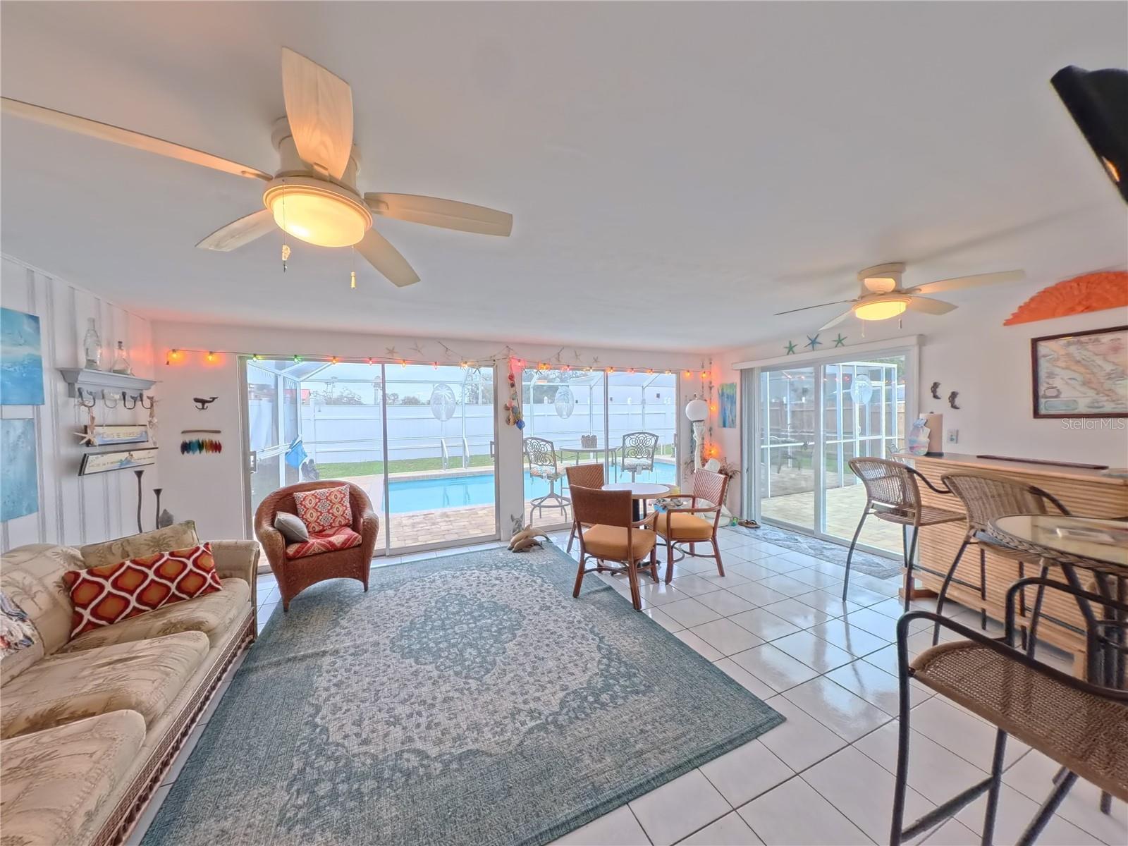 Image 18 of 25 For 4423 York Drive