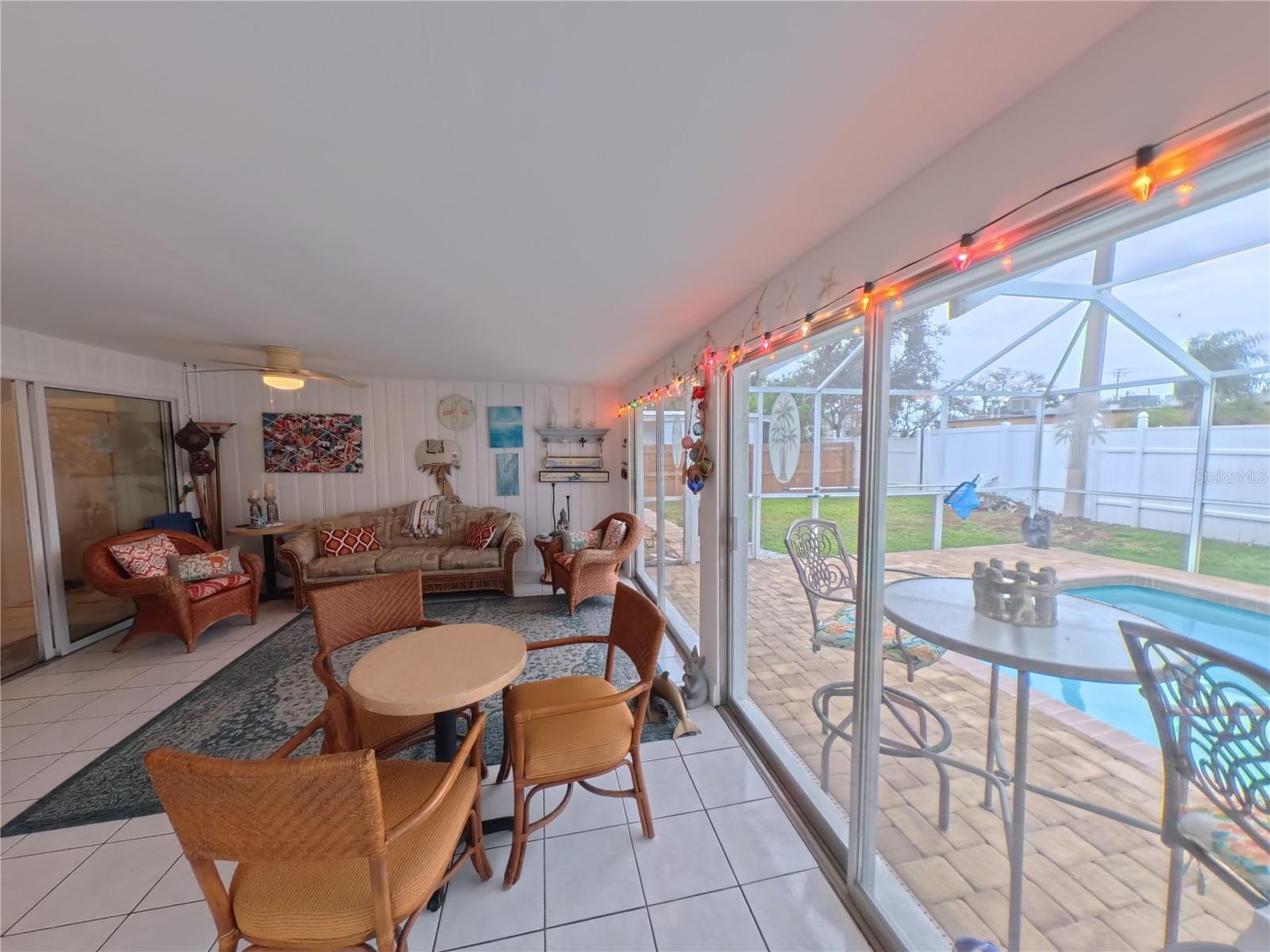 Image 19 of 25 For 4423 York Drive