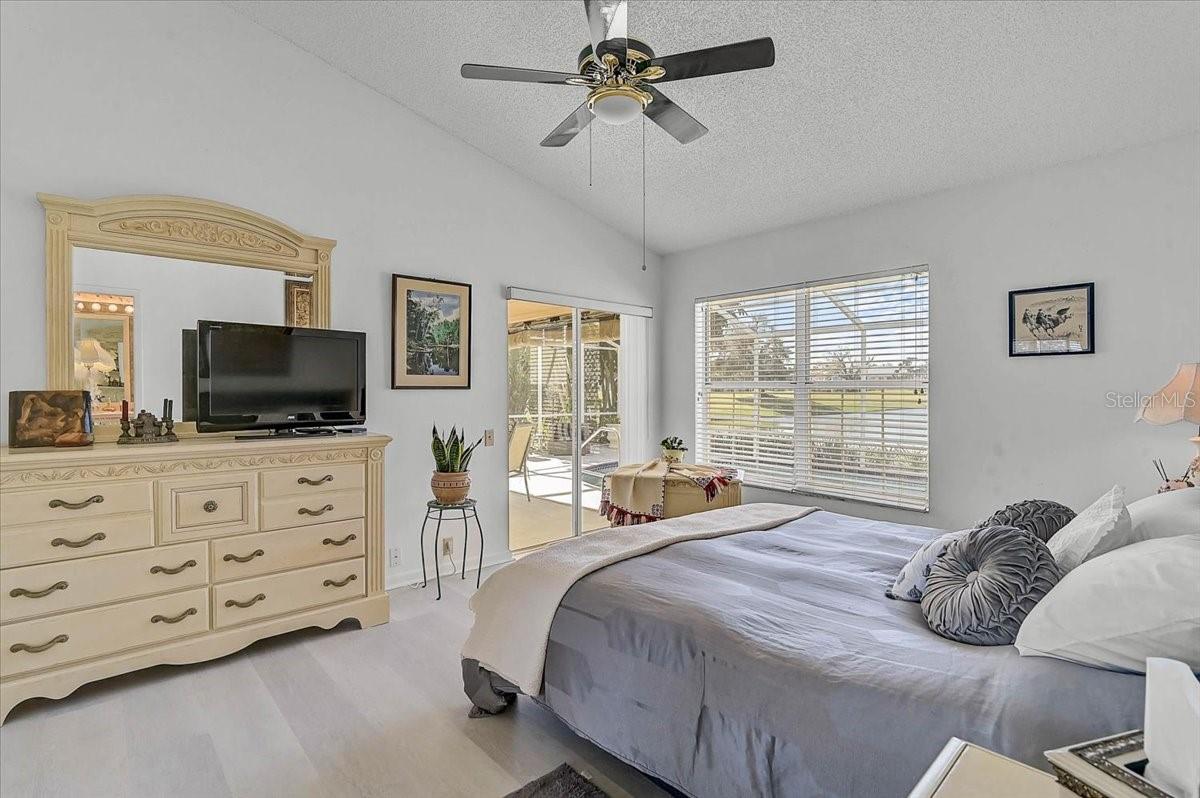 Image 13 of 35 For 4640 Peridia Boulevard E