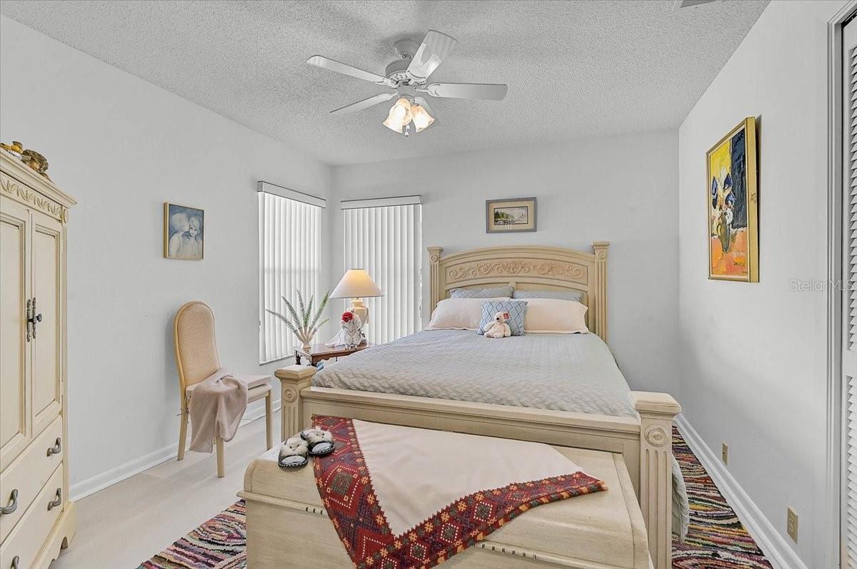 Image 16 of 35 For 4640 Peridia Boulevard E