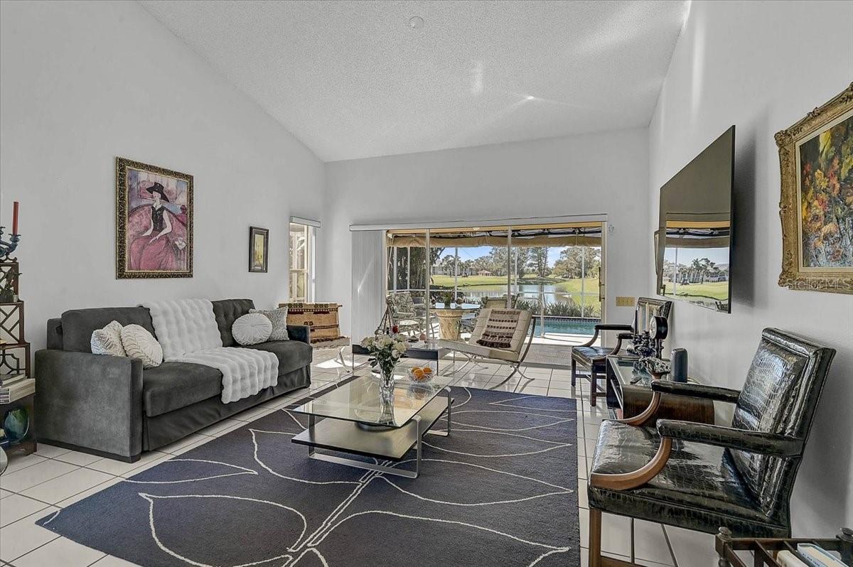 Image 21 of 35 For 4640 Peridia Boulevard E