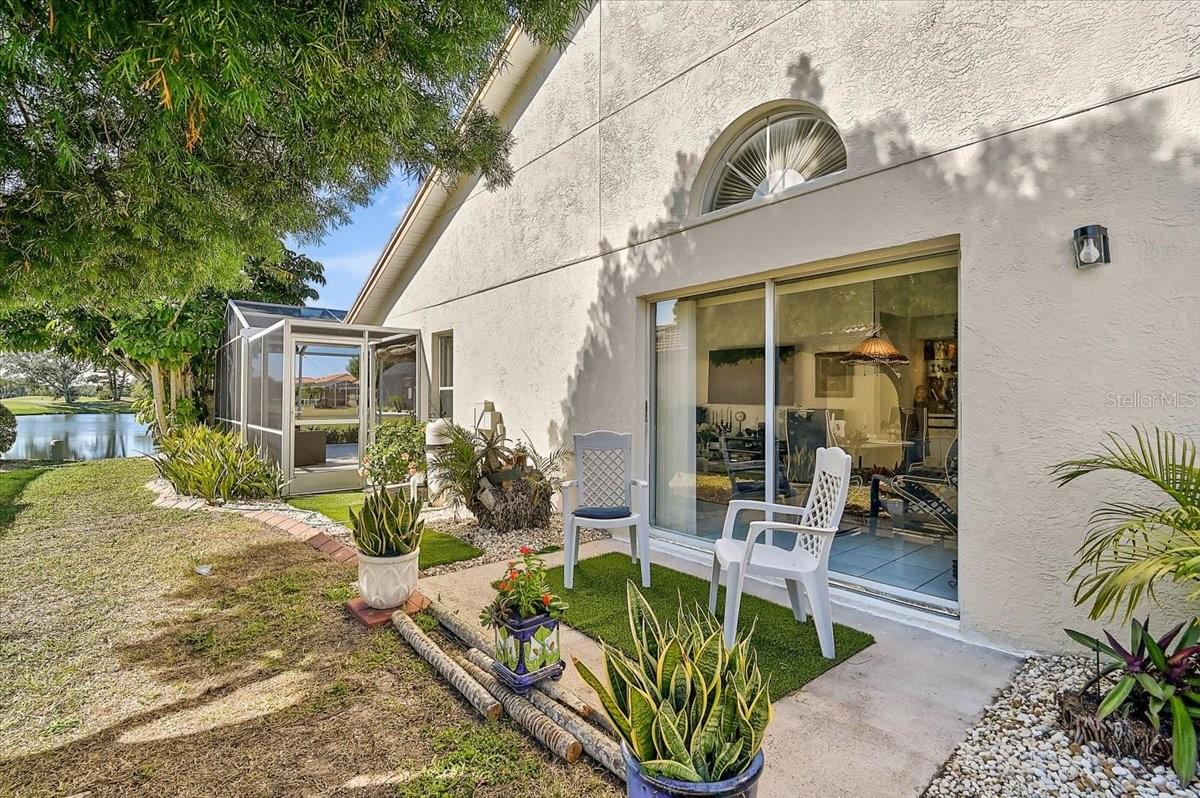 Image 30 of 35 For 4640 Peridia Boulevard E