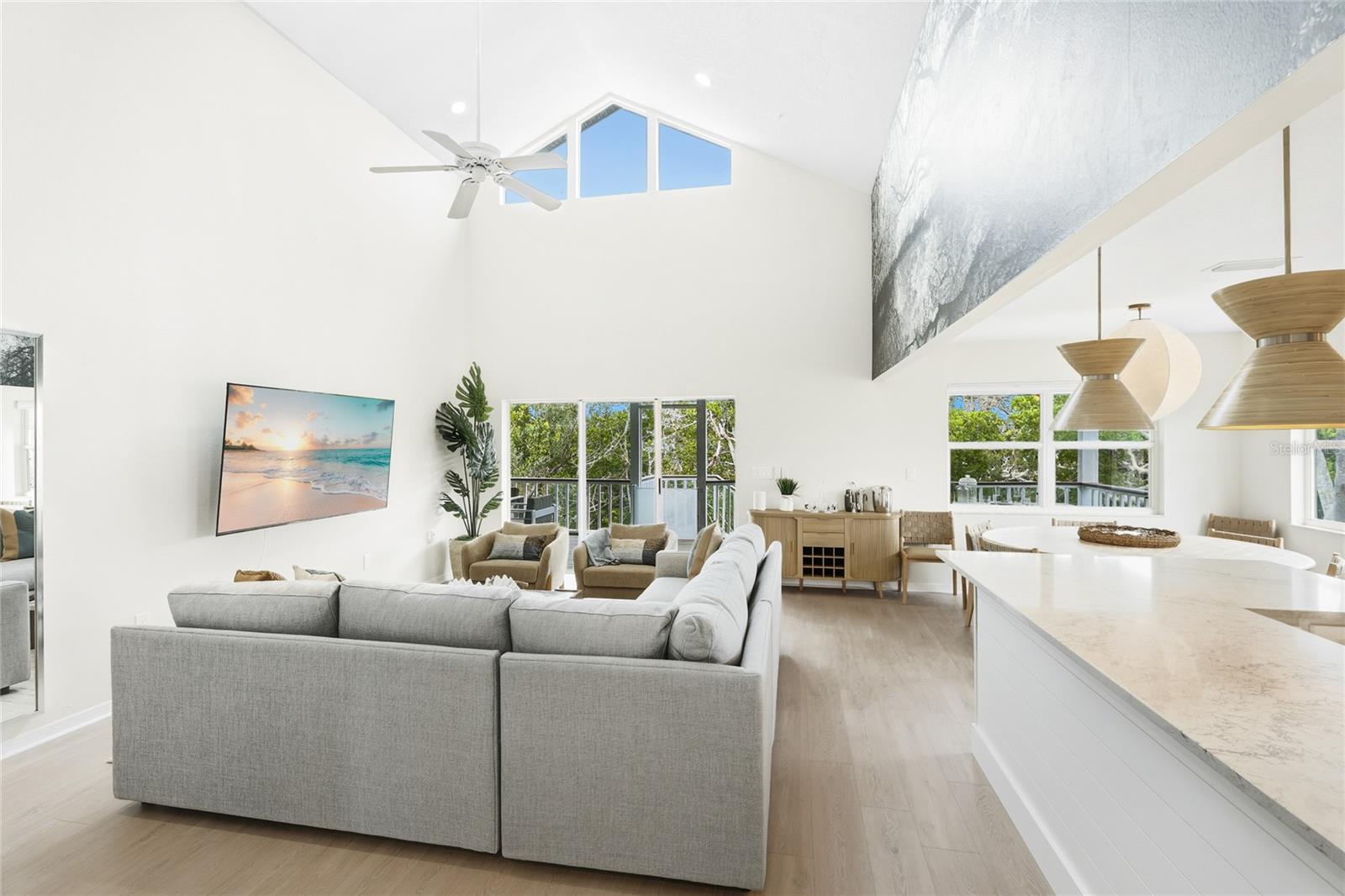 Image 10 of 44 For 108 Pelican Drive