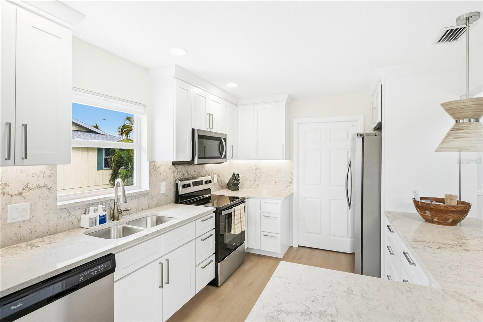 Image 17 of 44 For 108 Pelican Drive