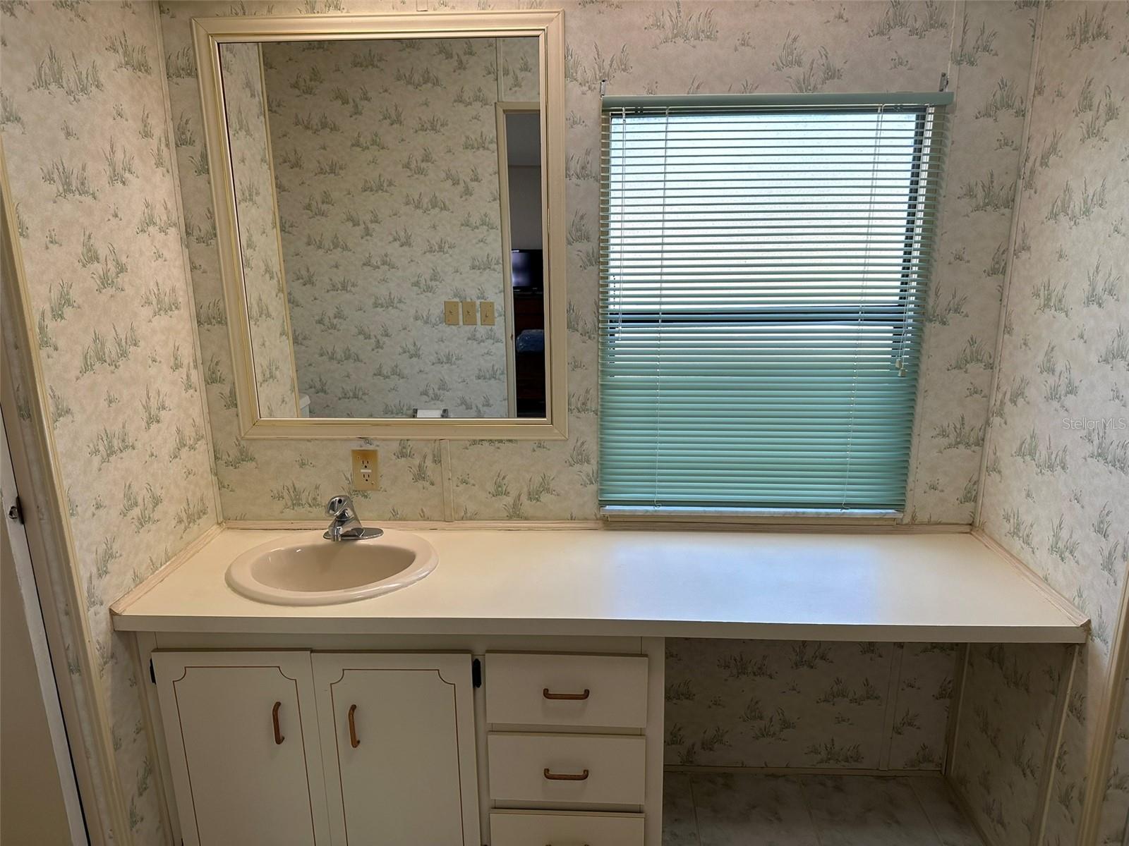 Image 18 of 22 For 76 Eagle Circle