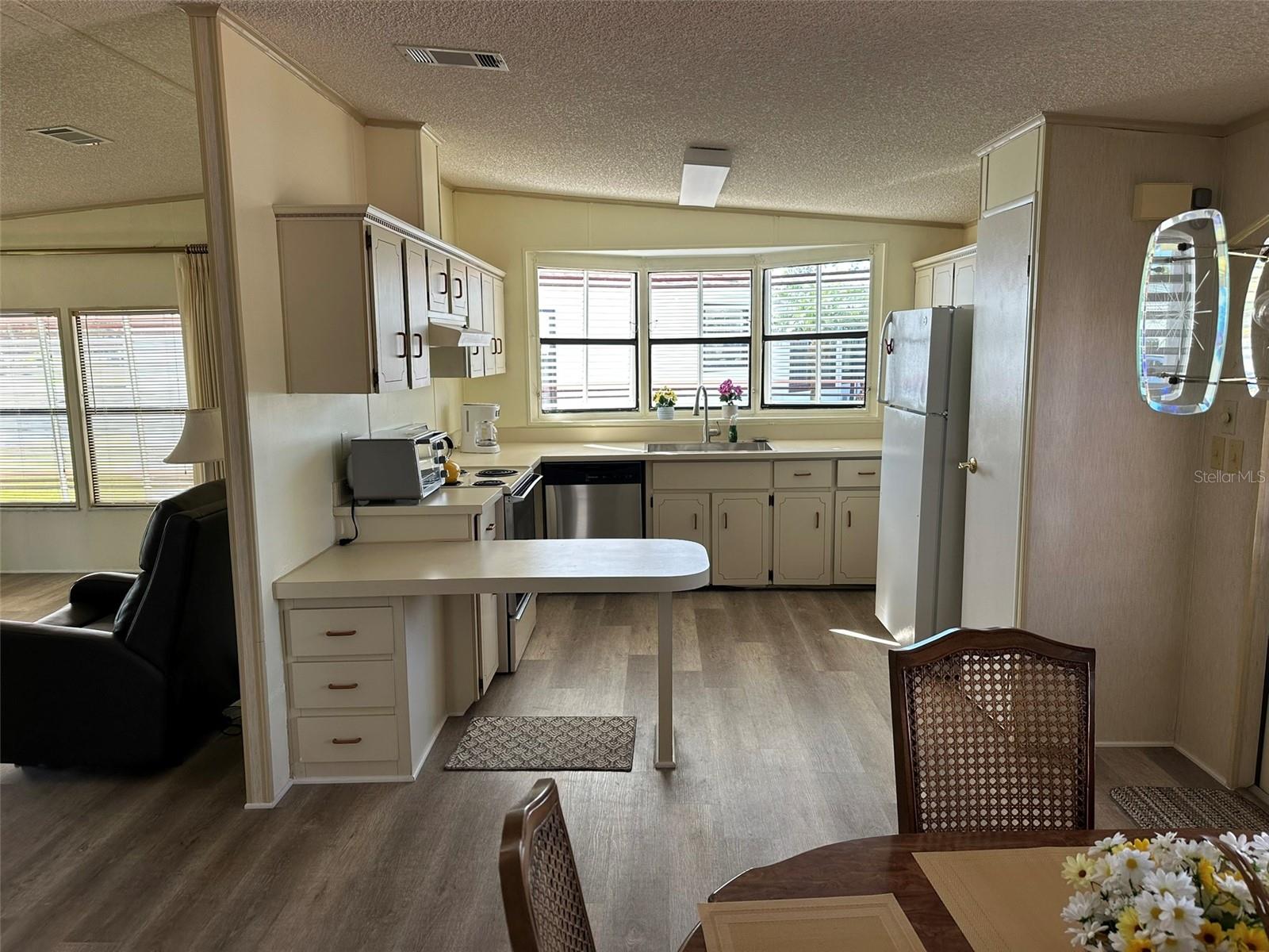 Image 3 of 22 For 76 Eagle Circle