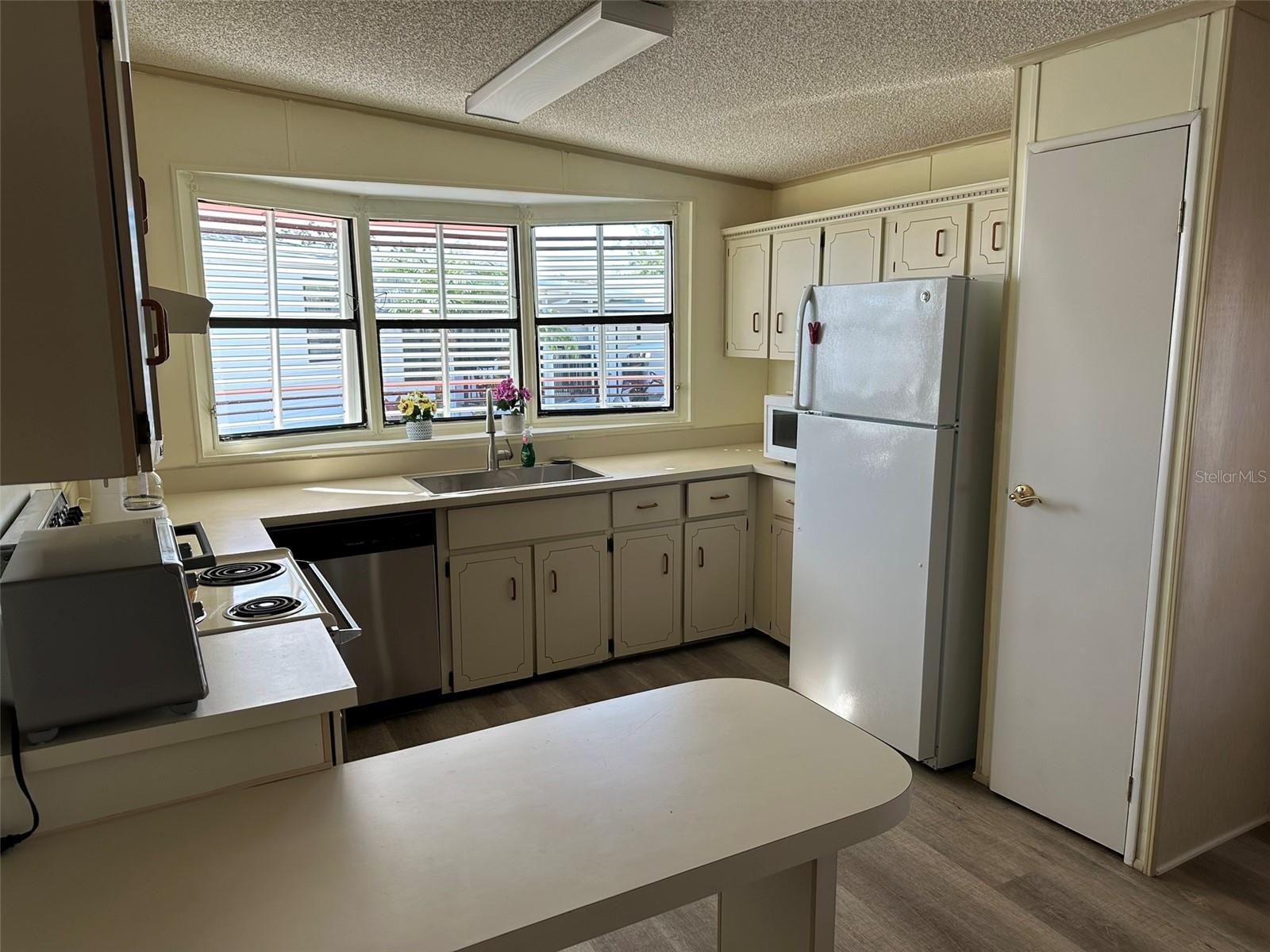 Image 9 of 22 For 76 Eagle Circle