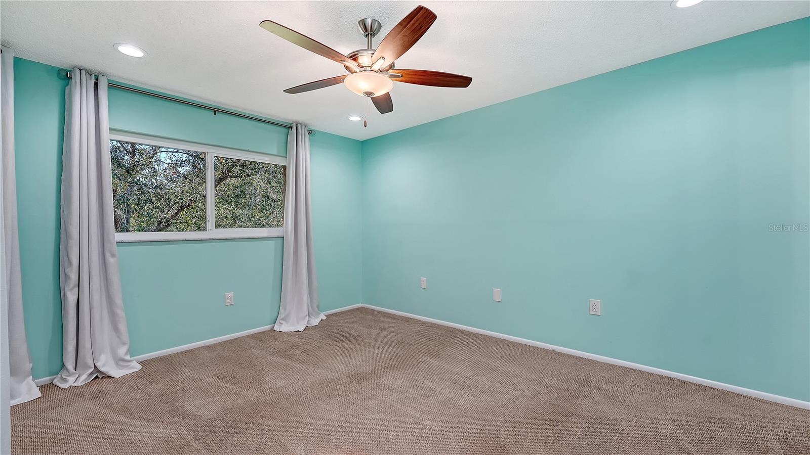 Image 13 of 34 For 2448 Clubhouse Drive 201