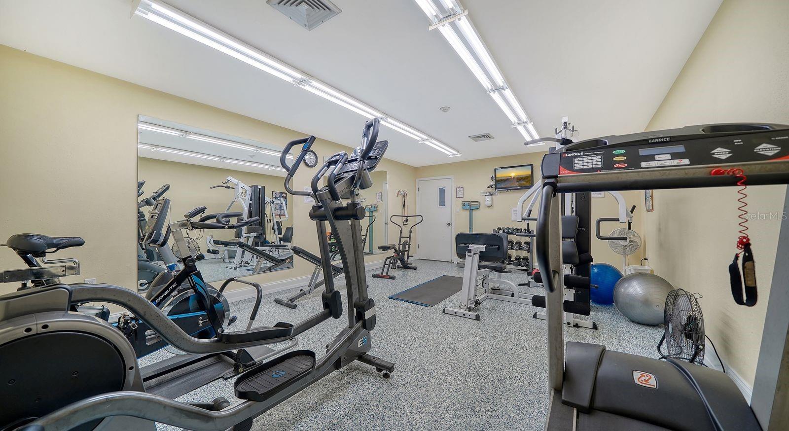 Image 25 of 34 For 2448 Clubhouse Drive 201