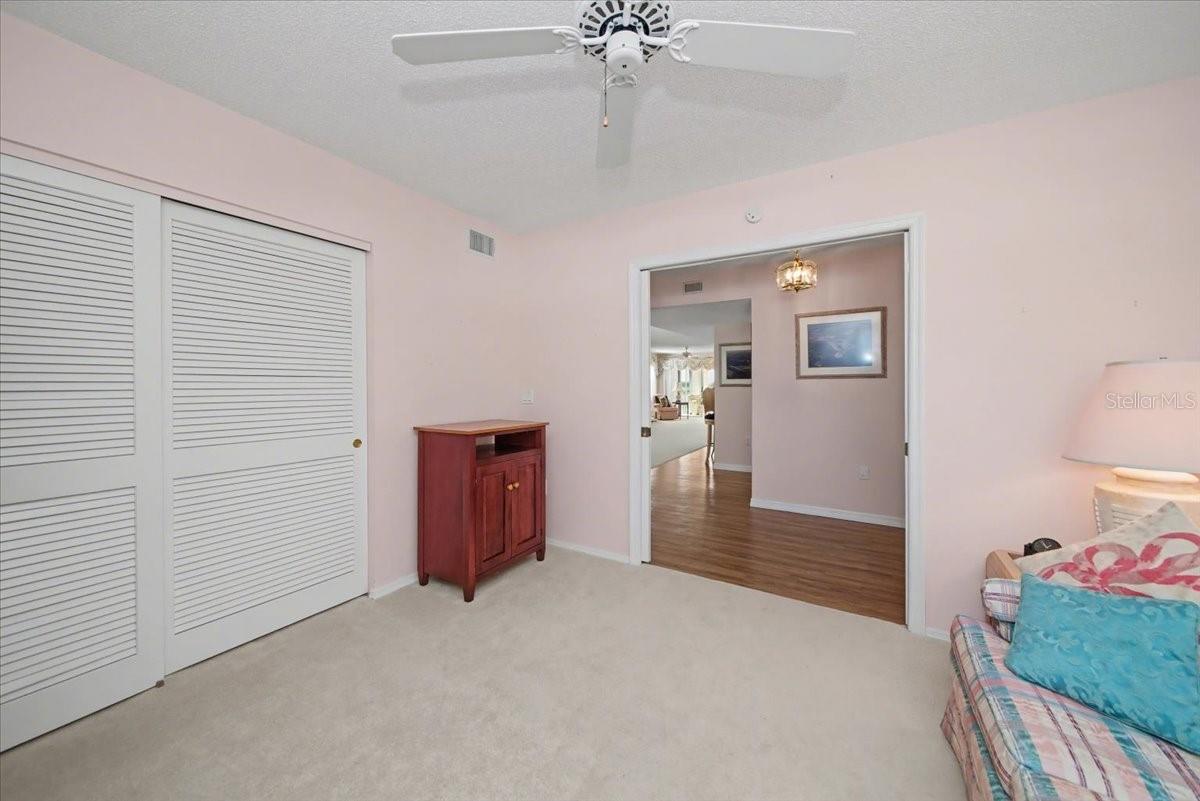 Image 10 of 32 For 1233 Edgewater Circle 65