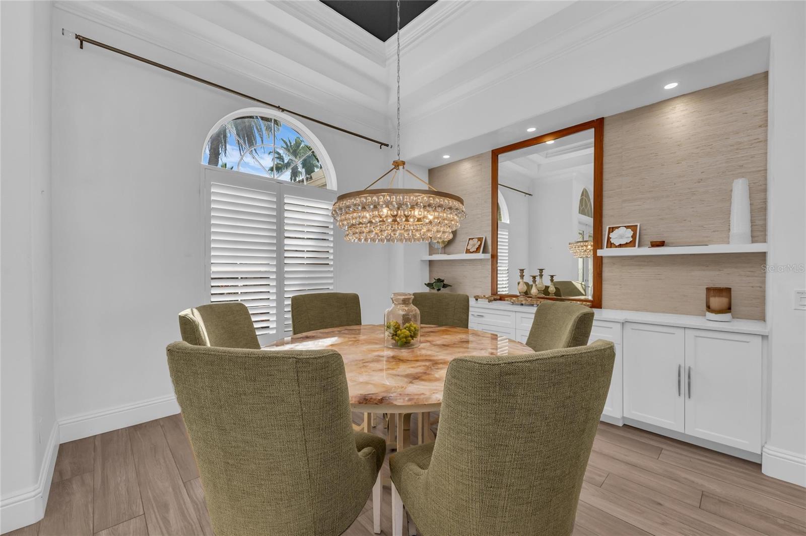 Image 16 of 70 For 7137 Ashland Glen