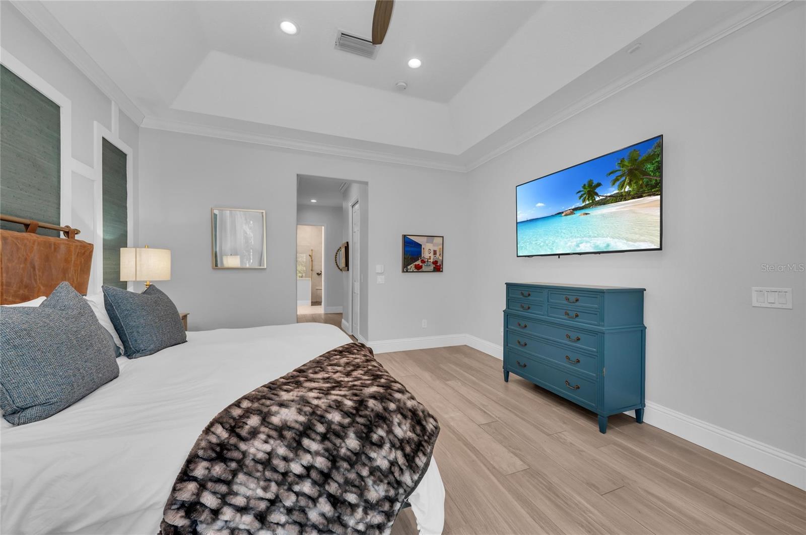 Image 18 of 70 For 7137 Ashland Glen