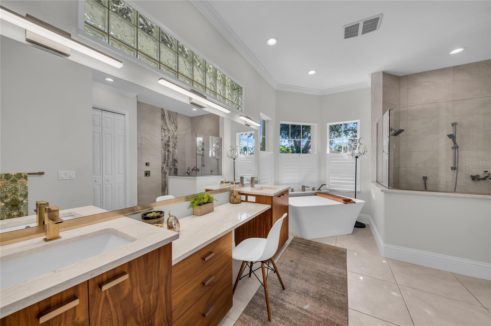 Image 22 of 70 For 7137 Ashland Glen