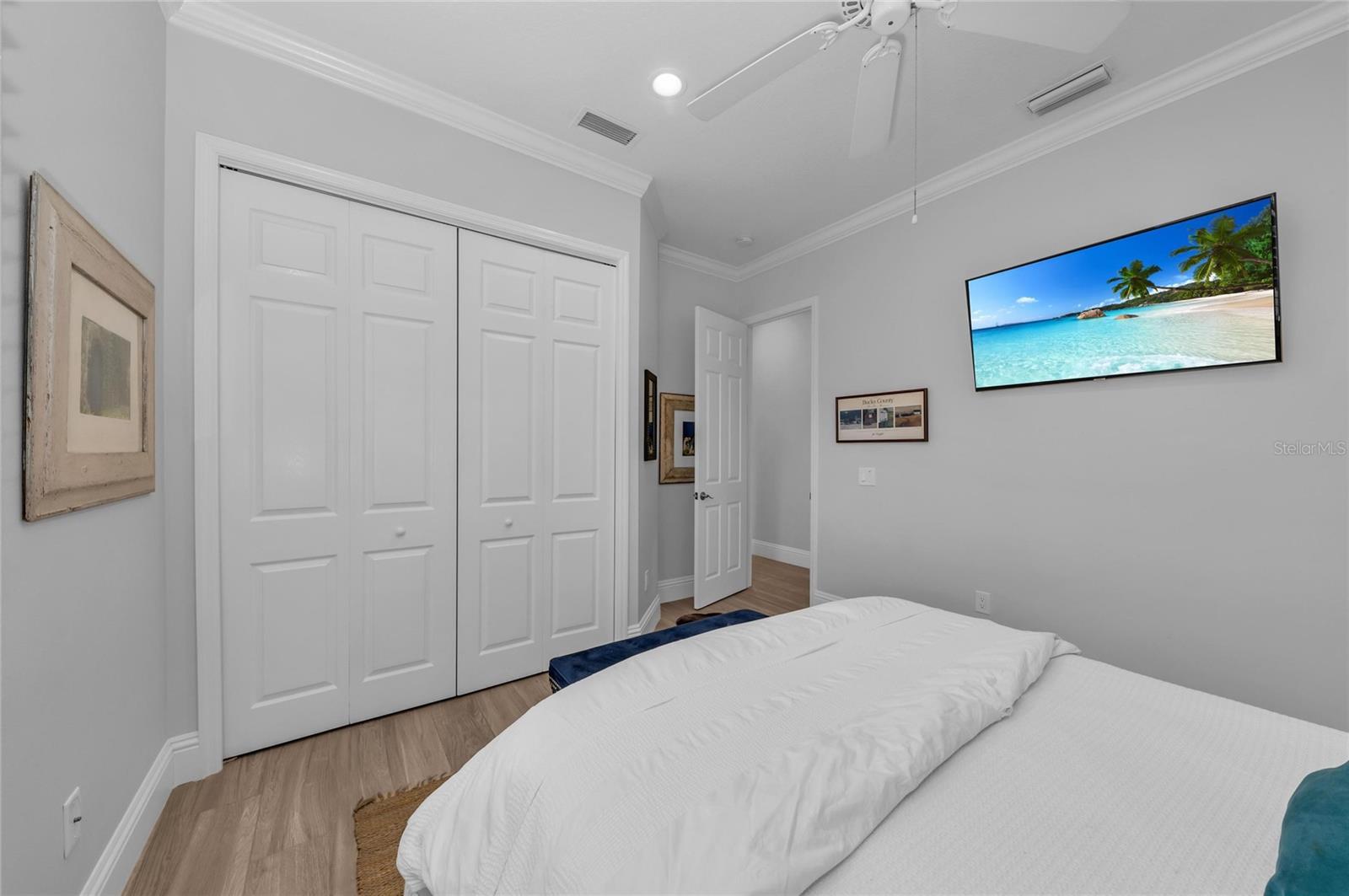 Image 44 of 70 For 7137 Ashland Glen