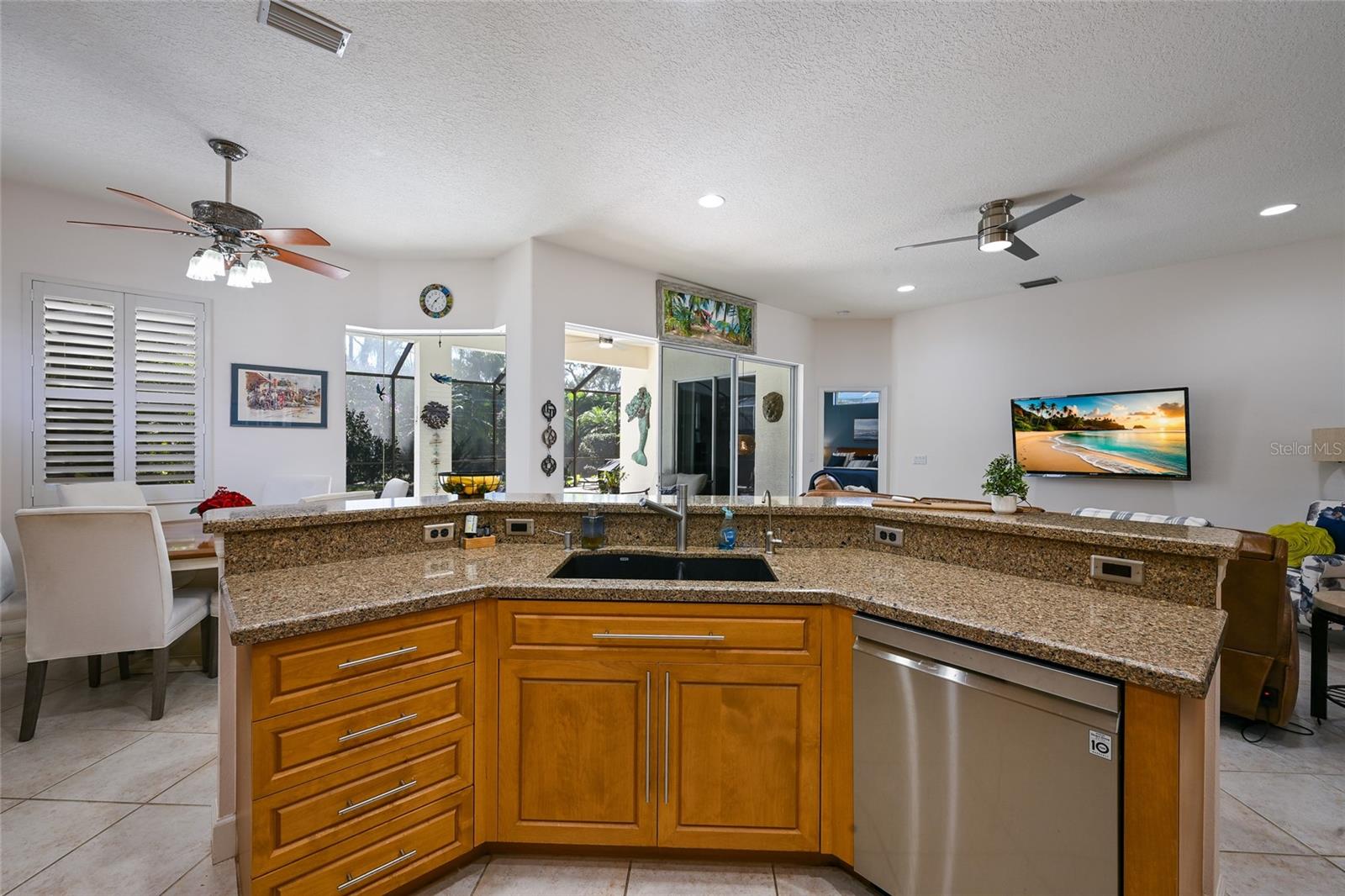 Image 20 of 70 For 6512 Westward Place