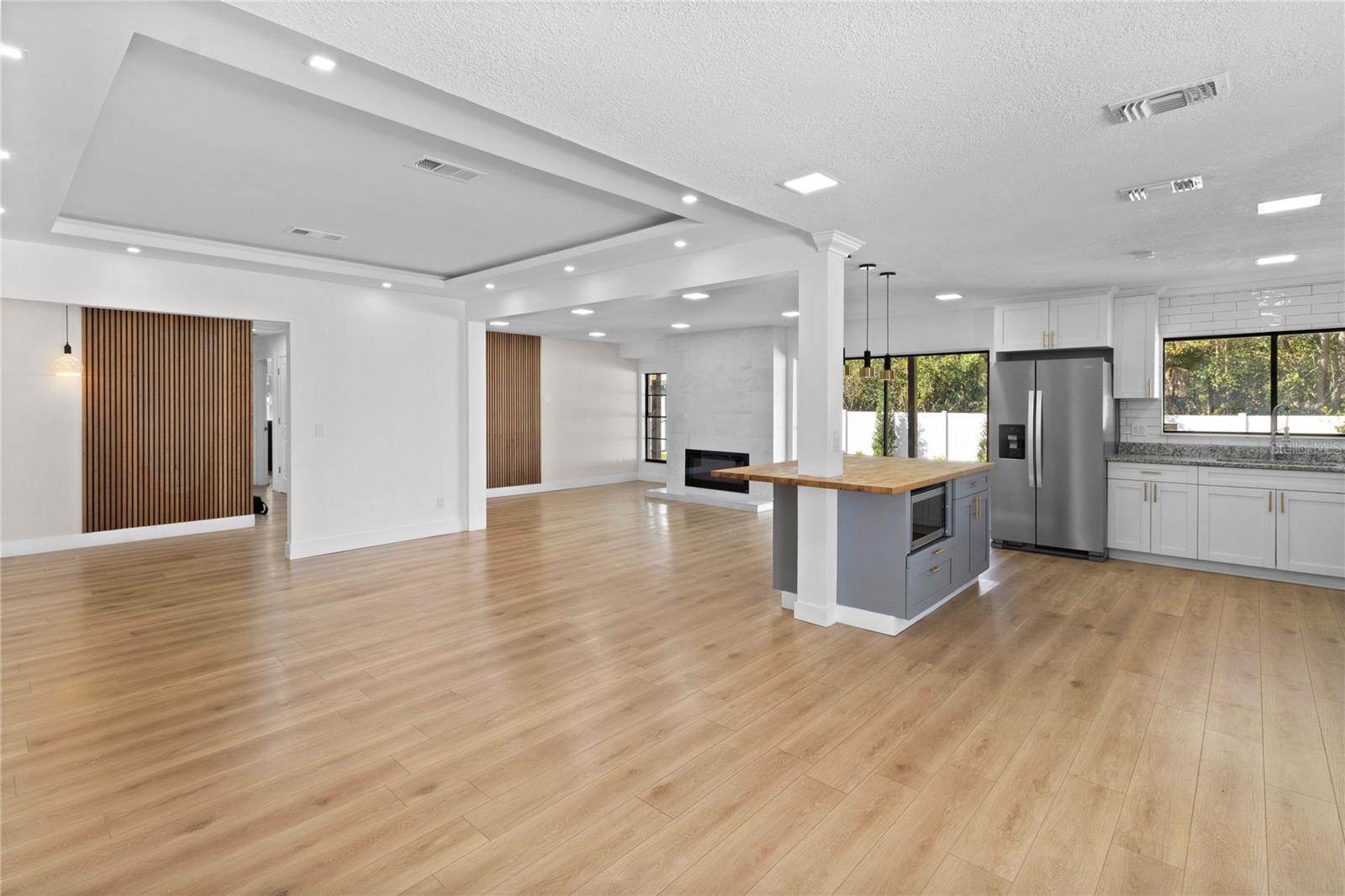 Image 12 of 42 For 14910 Winterwind Drive