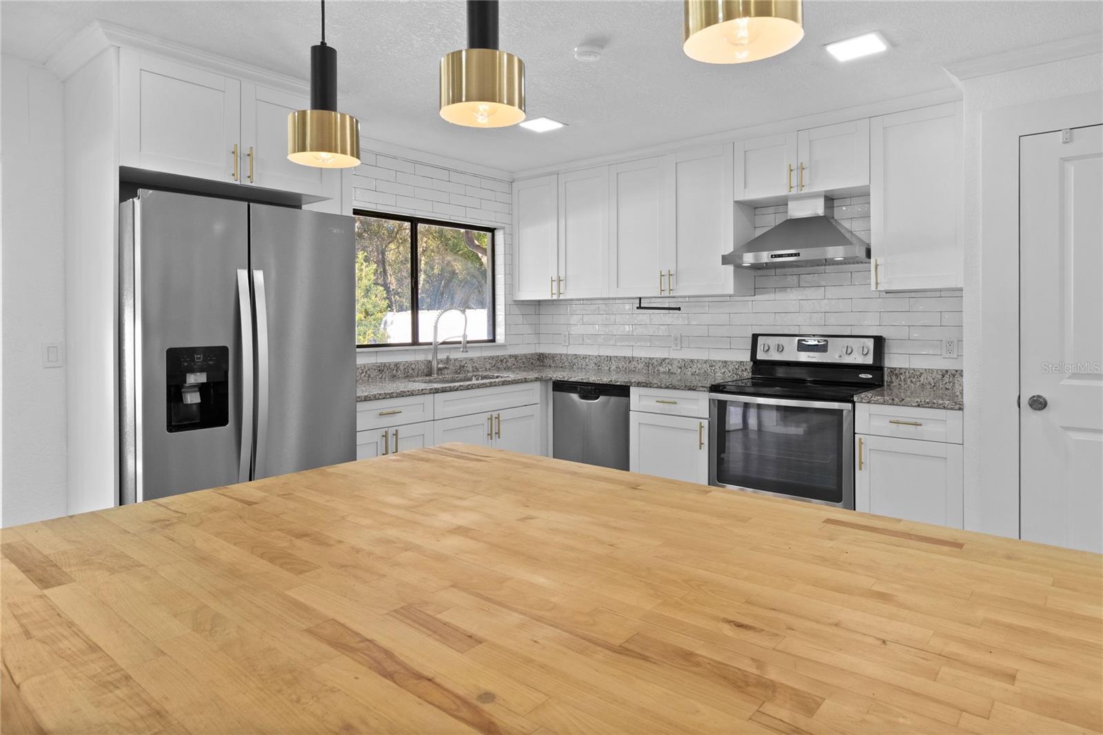 Image 15 of 42 For 14910 Winterwind Drive