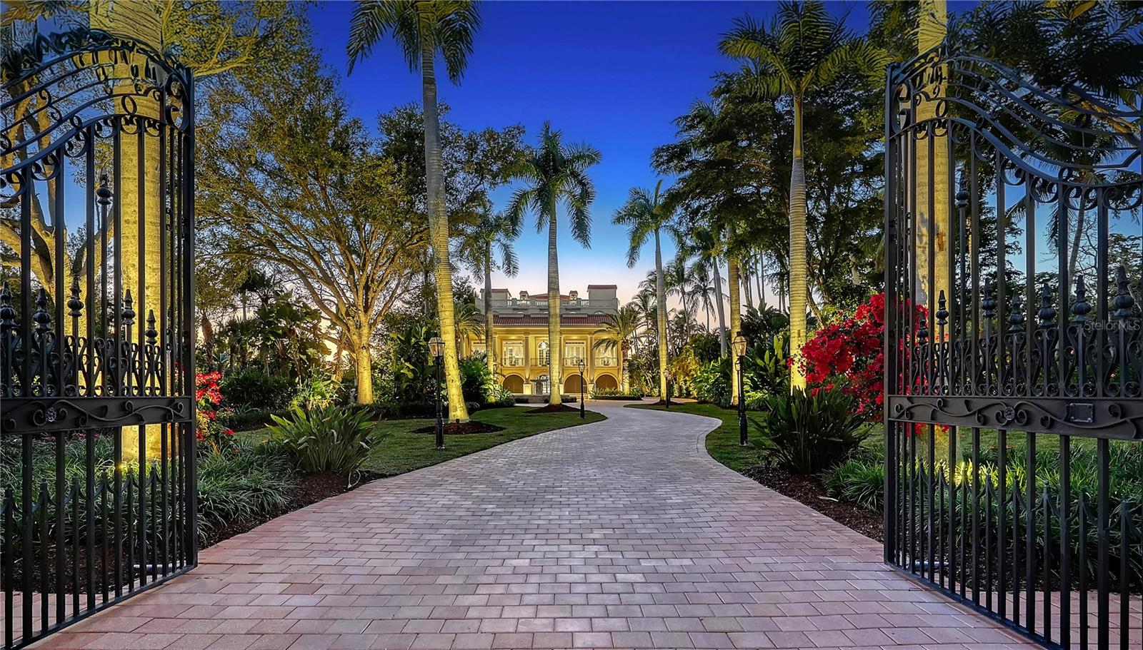 Image 4 of 74 For 1067 Westway Drive