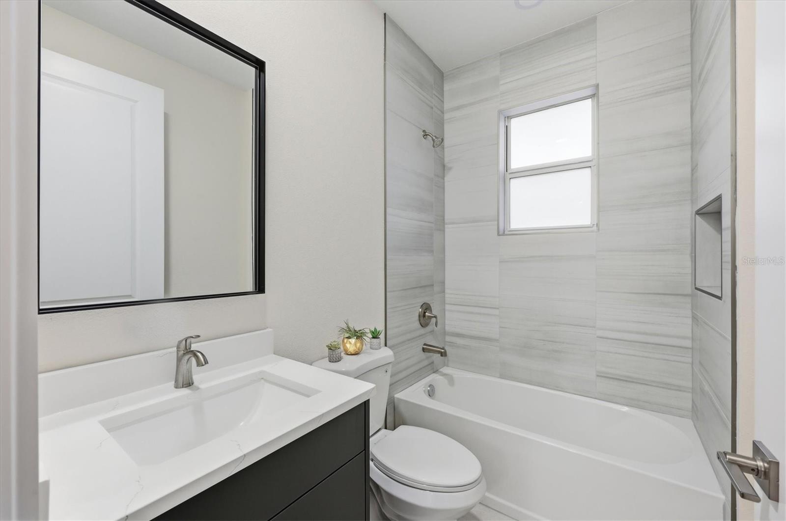 Image 21 of 42 For 2658 Allsup Terrace