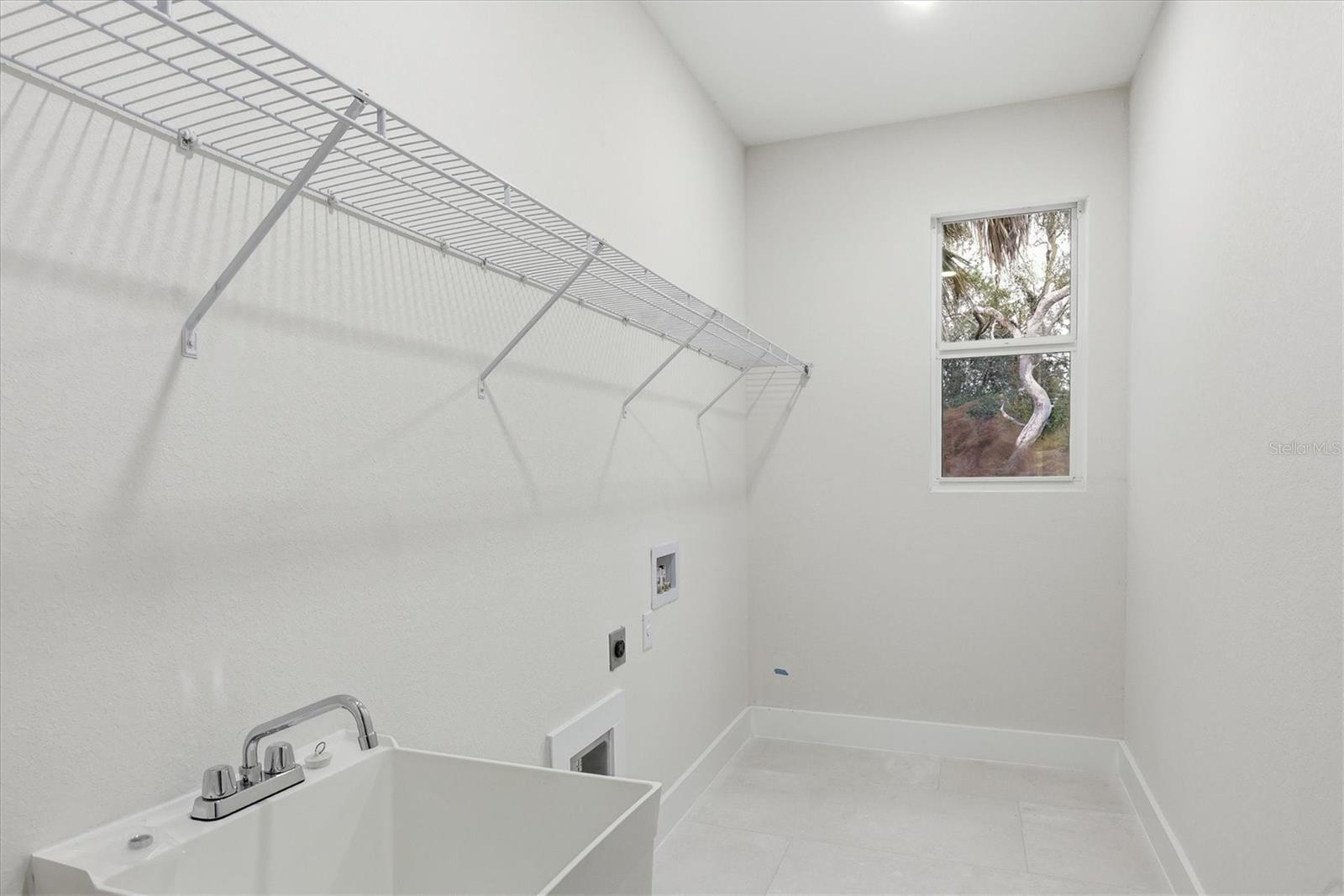 Image 26 of 42 For 2658 Allsup Terrace