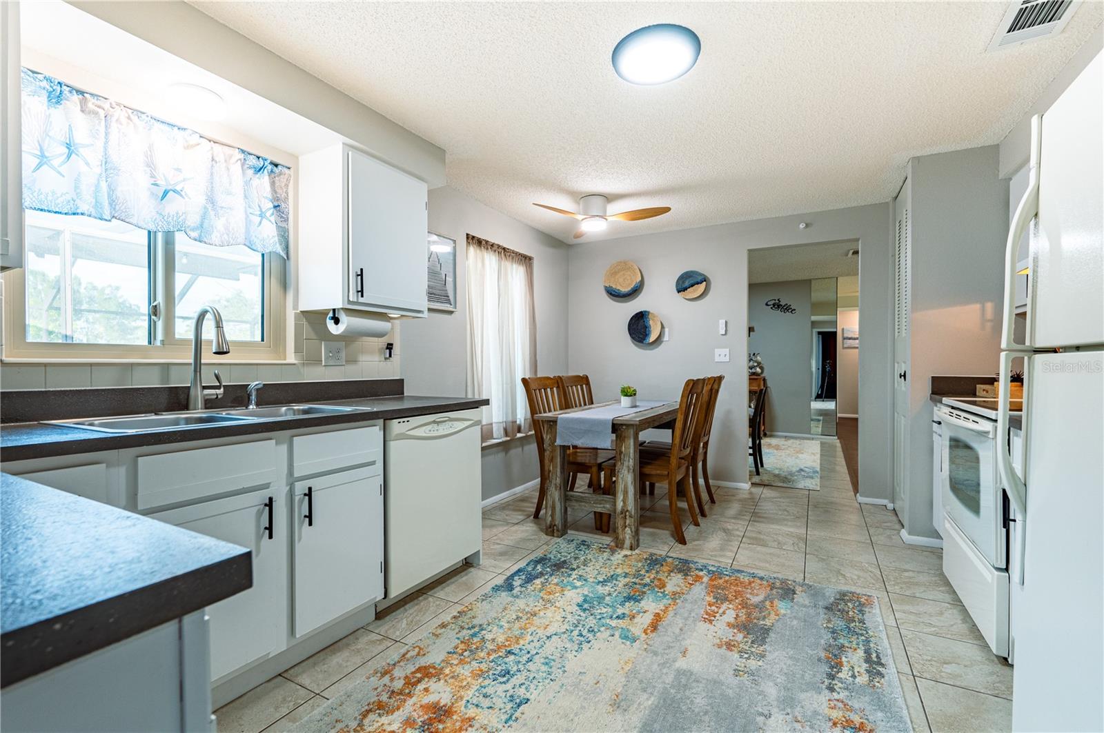 Image 12 of 44 For 6504 39th Avenue W