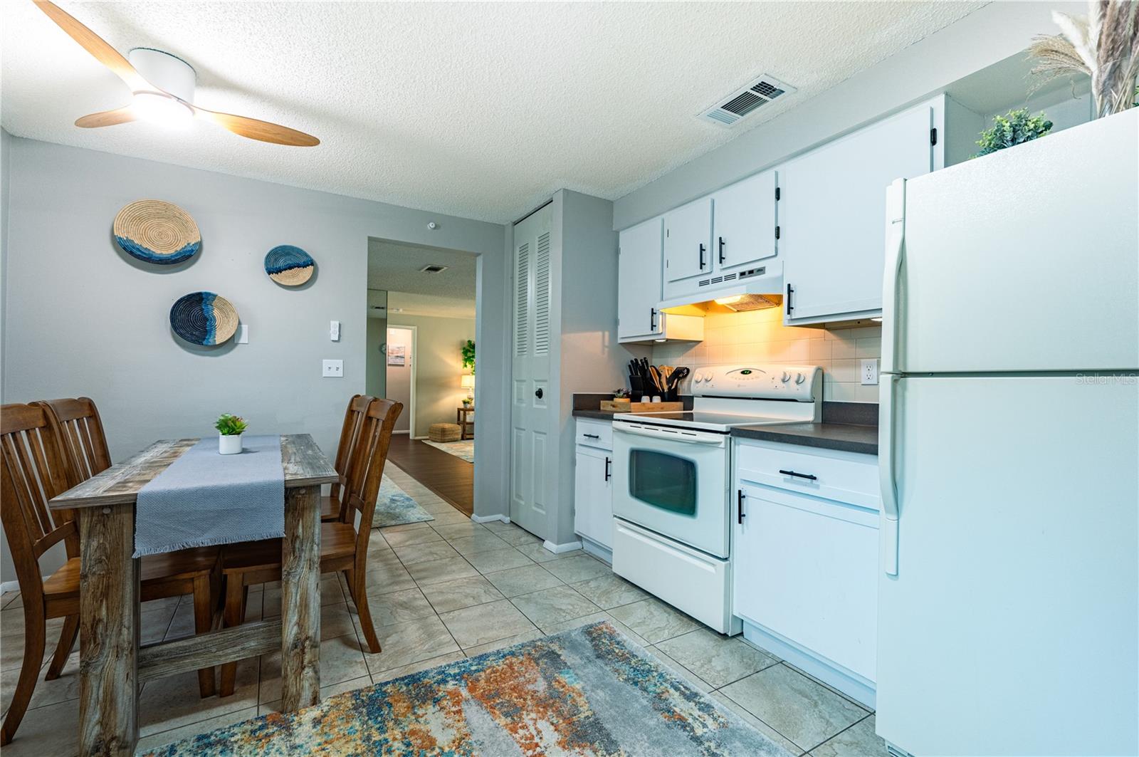 Image 13 of 44 For 6504 39th Avenue W