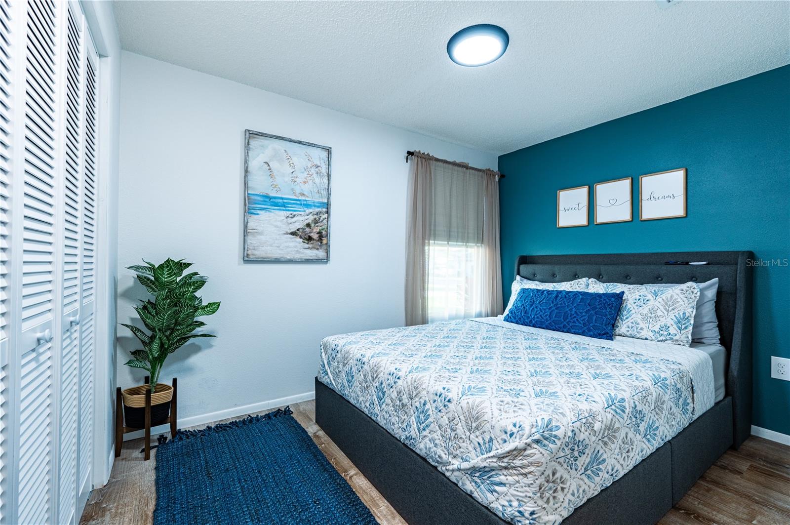 Image 21 of 44 For 6504 39th Avenue W