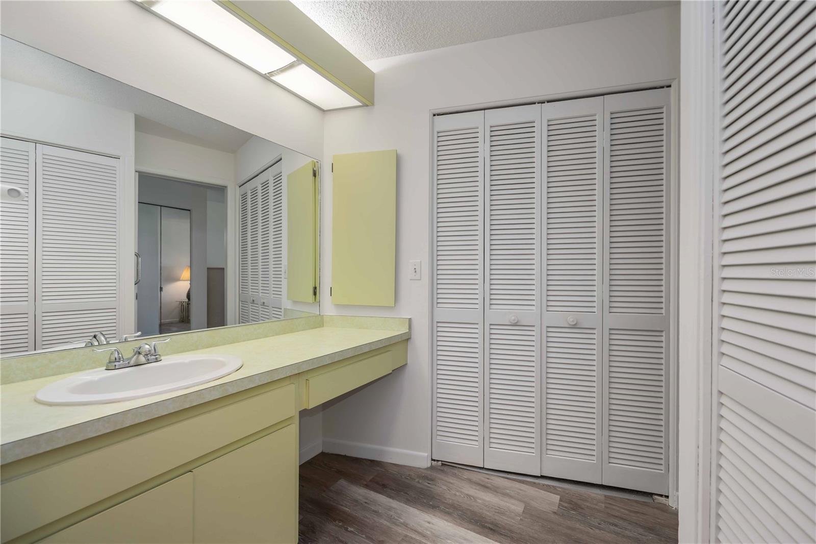 Image 31 of 48 For 4231 Center Gate Lane  16