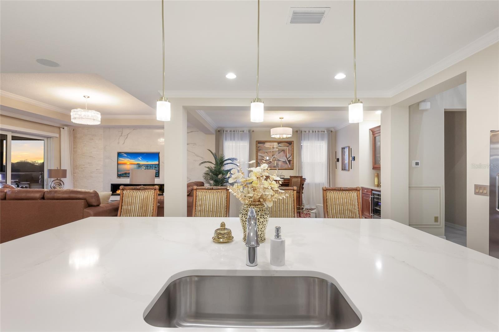 Image 23 of 87 For 17615 Savory Mist Circle