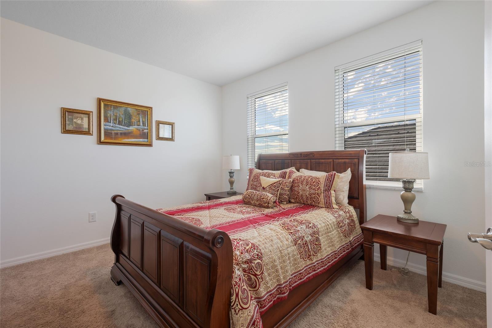 Image 38 of 87 For 17615 Savory Mist Circle