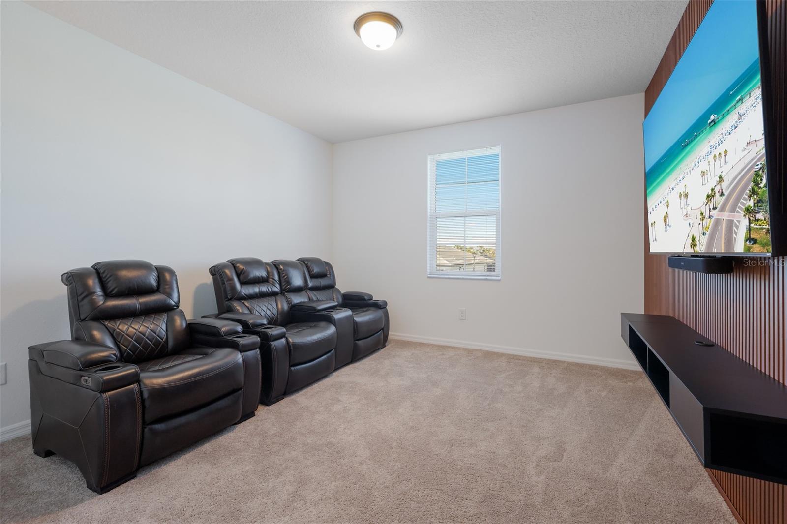 Image 42 of 87 For 17615 Savory Mist Circle