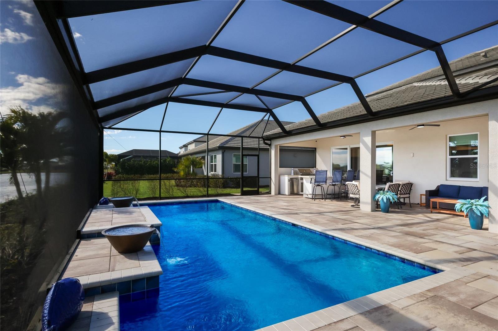 Image 52 of 87 For 17615 Savory Mist Circle