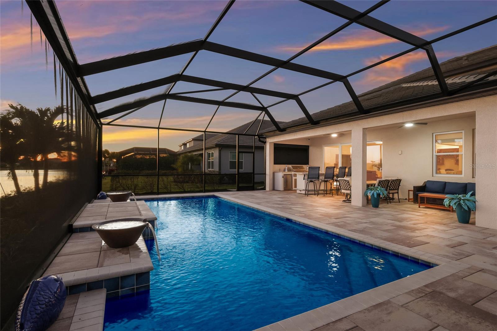 Image 56 of 87 For 17615 Savory Mist Circle