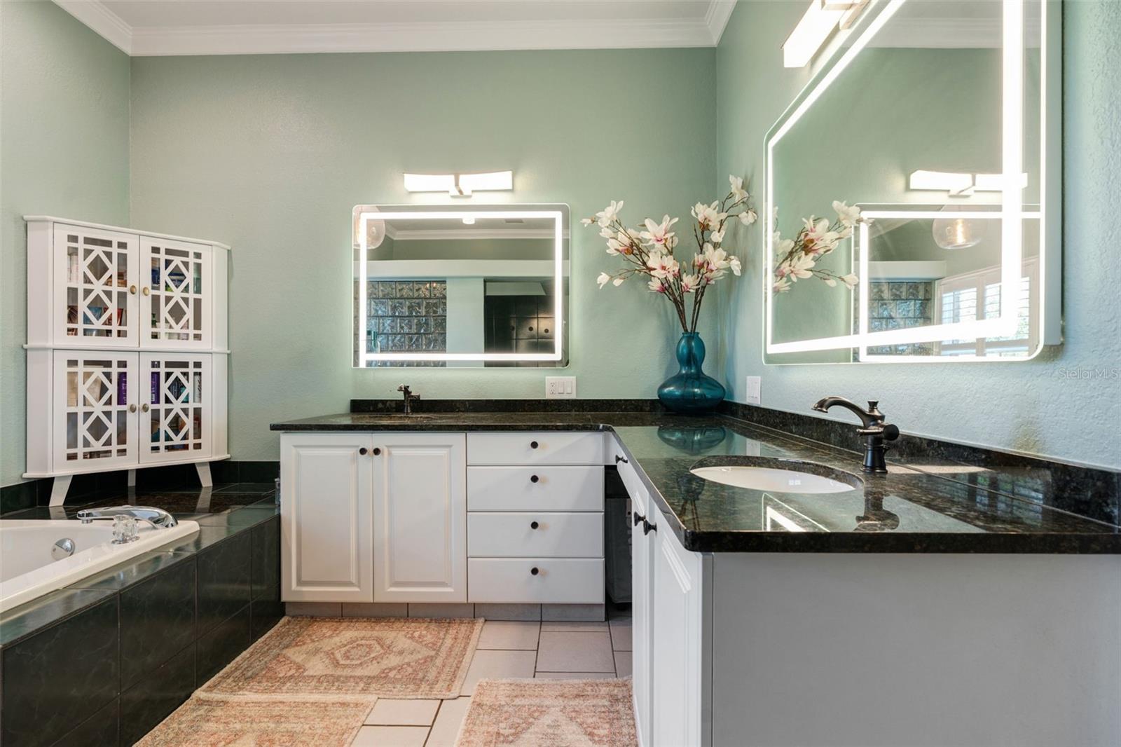 Image 16 of 47 For 6406 Spyglass Lane