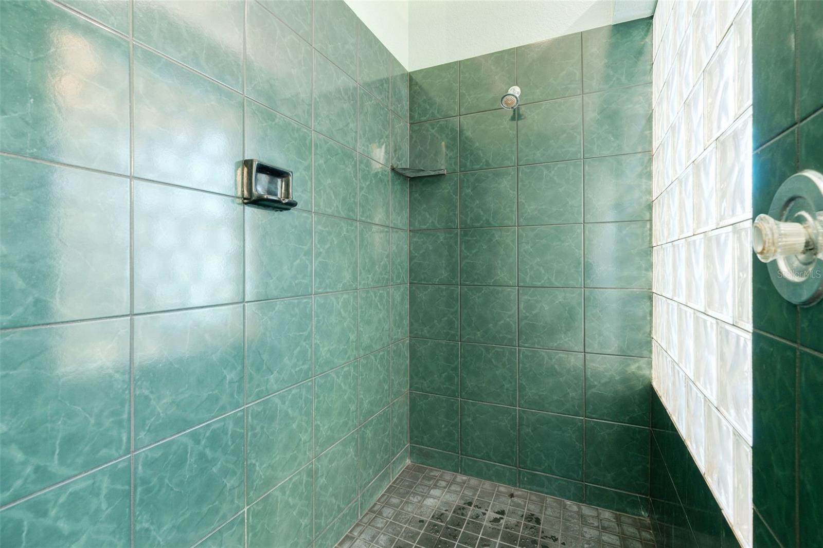 Image 18 of 47 For 6406 Spyglass Lane