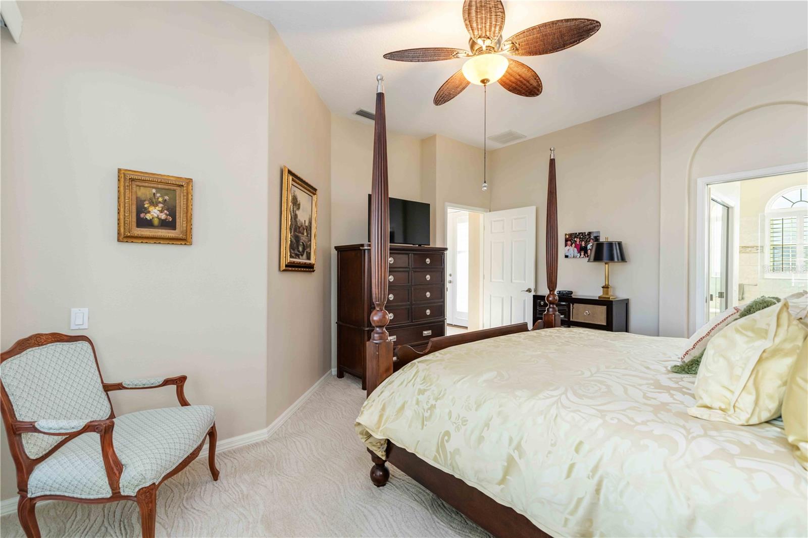 Image 16 of 46 For 204 Americas Cup Boulevard