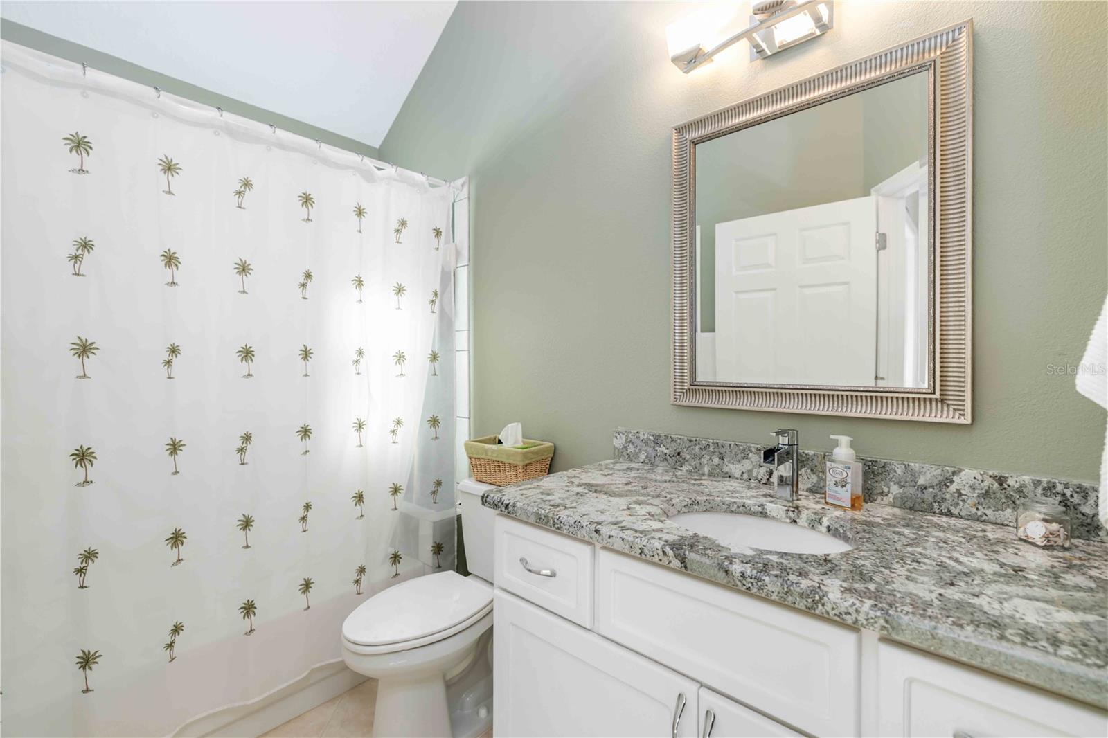 Image 22 of 46 For 204 Americas Cup Boulevard