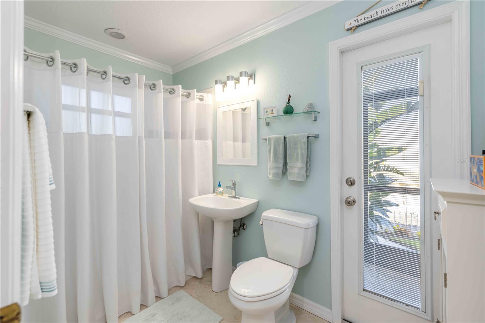 Image 35 of 46 For 204 Americas Cup Boulevard