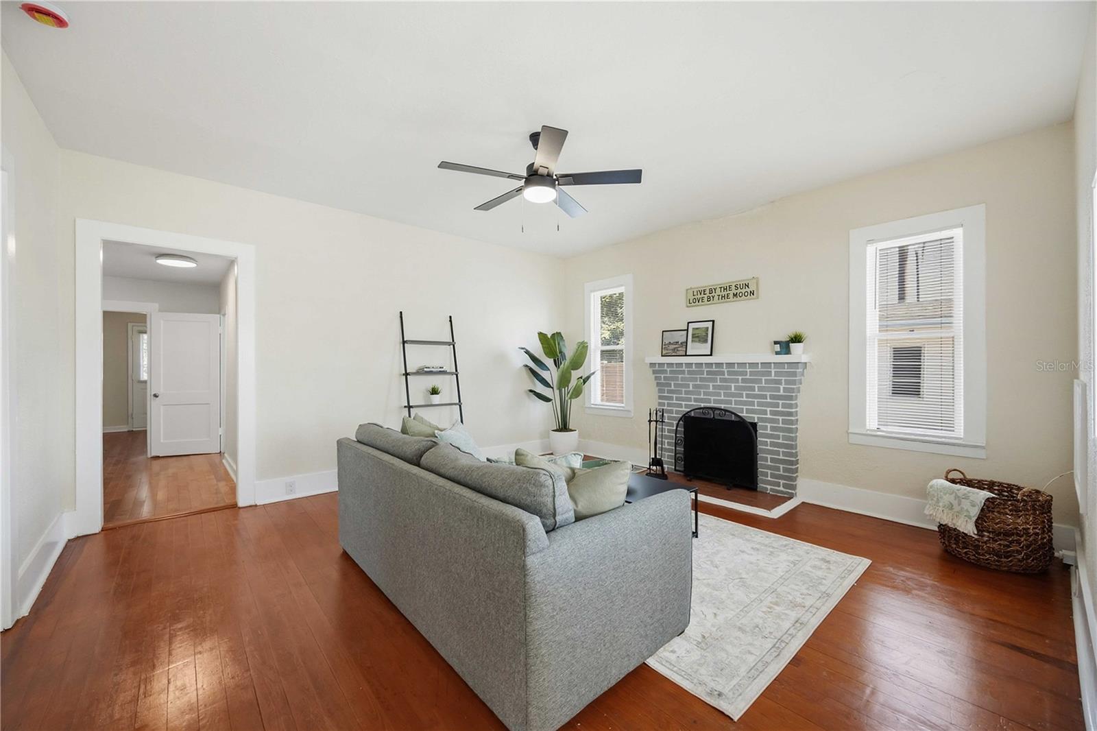 Image 12 of 58 For 2710 3rd Avenue W