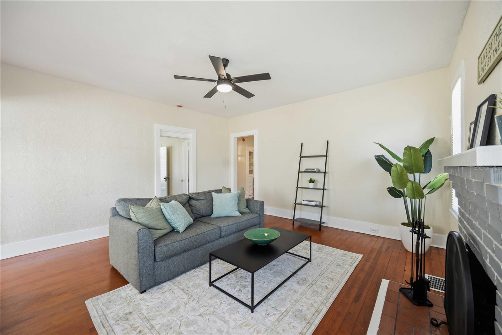 Image 13 of 58 For 2710 3rd Avenue W