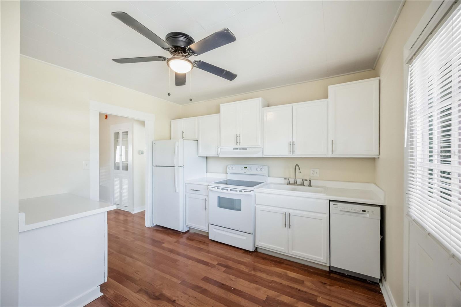 Image 15 of 58 For 2710 3rd Avenue W