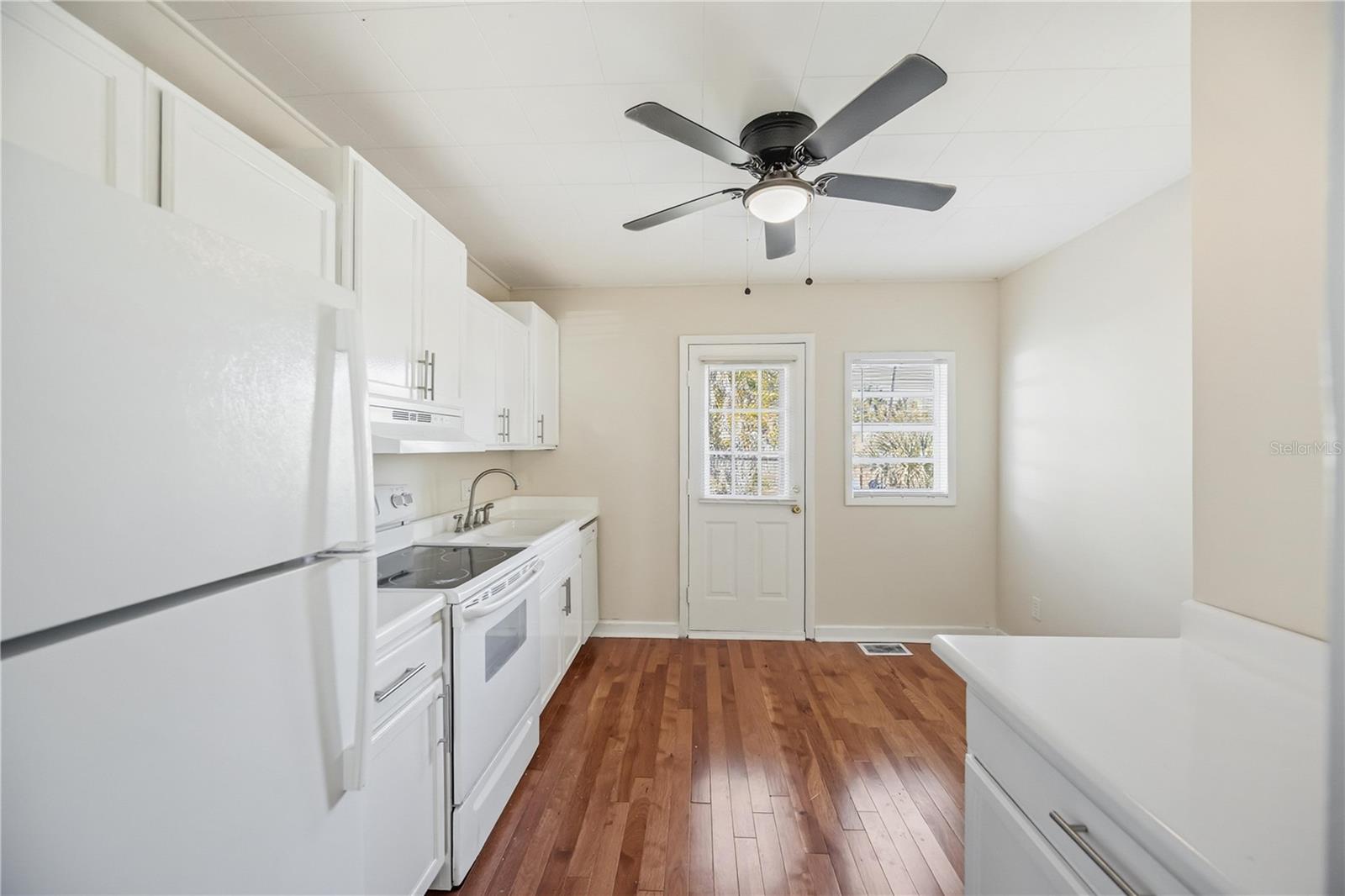 Image 18 of 58 For 2710 3rd Avenue W