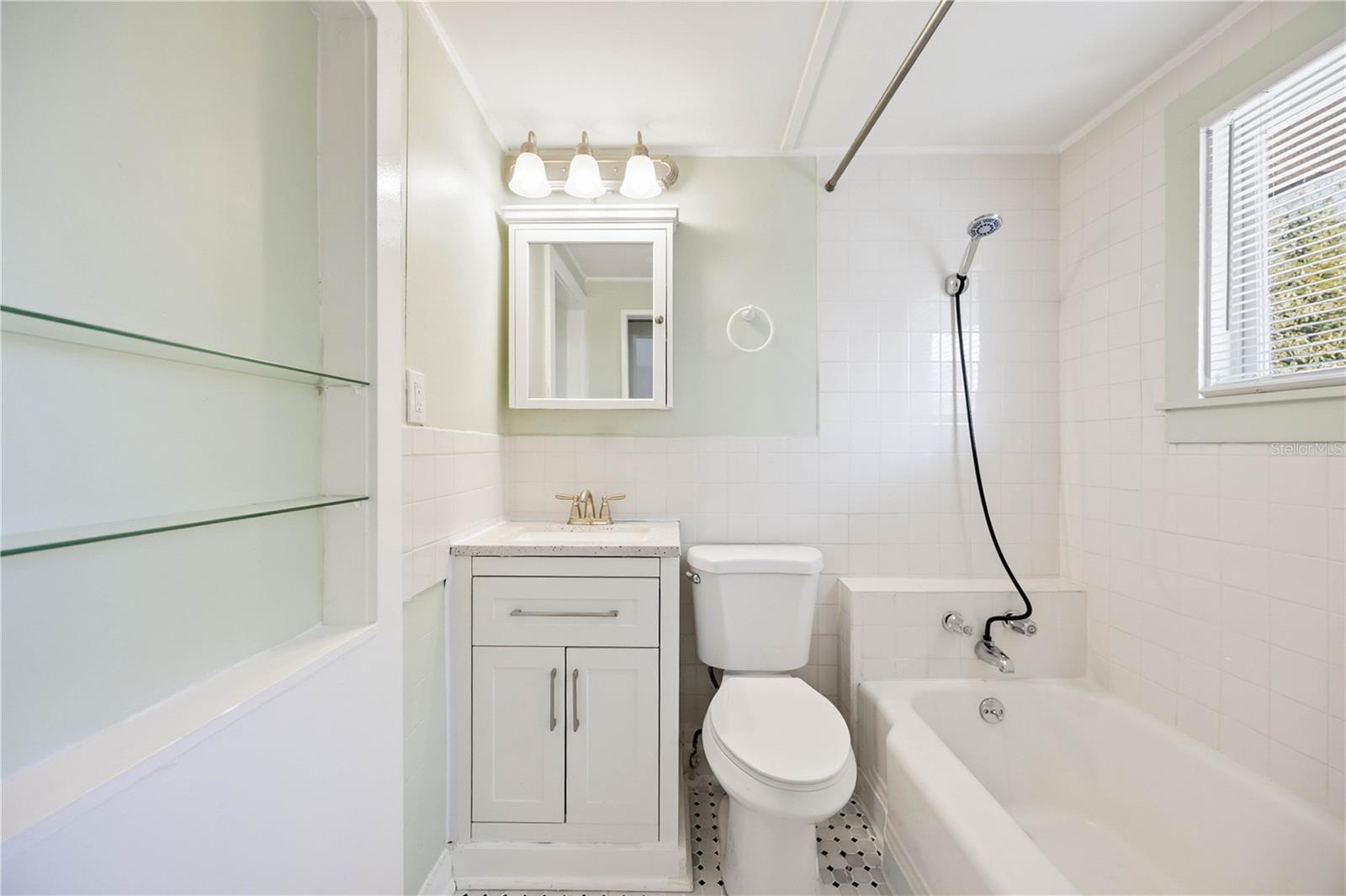 Image 30 of 58 For 2710 3rd Avenue W