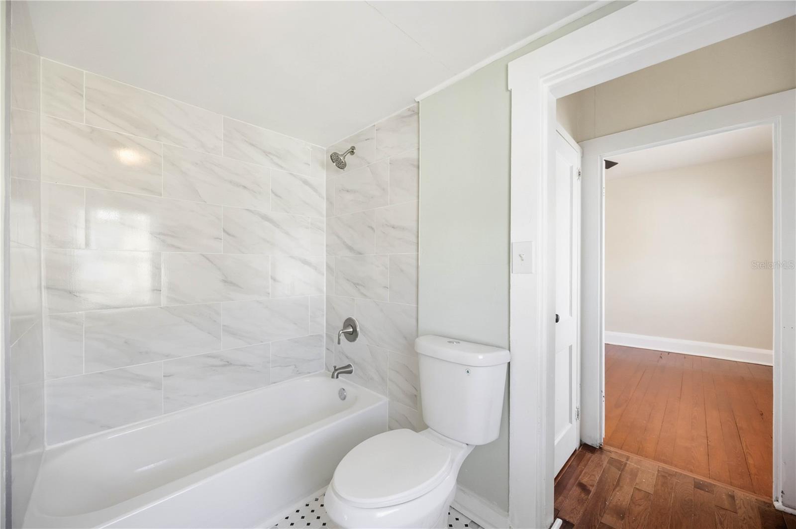 Image 36 of 58 For 2710 3rd Avenue W