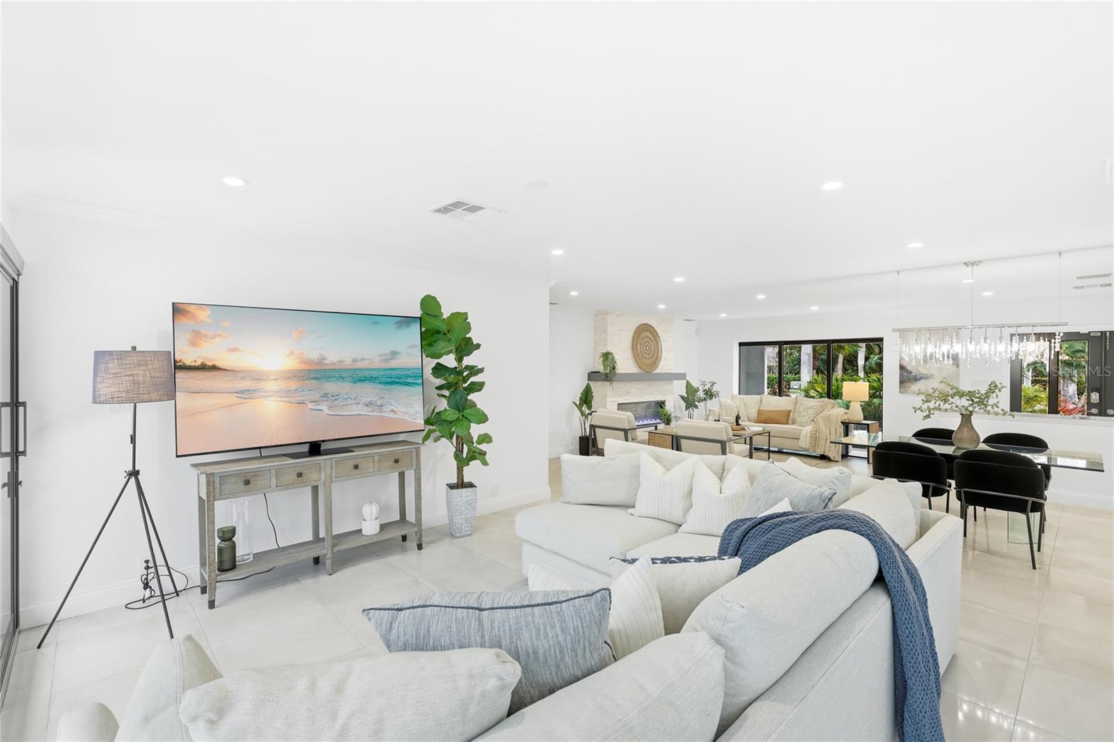 Image 16 of 83 For 526 Bird Key Drive