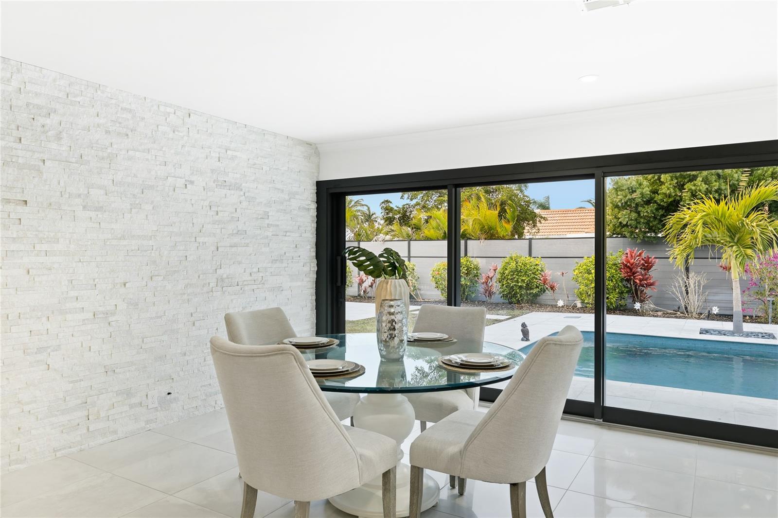 Image 19 of 83 For 526 Bird Key Drive