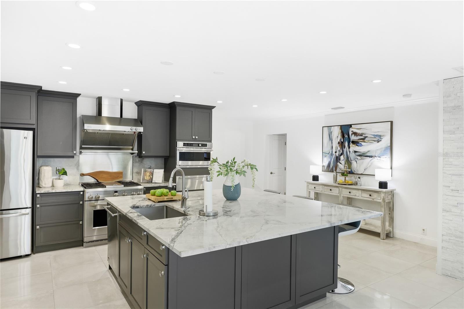 Image 24 of 83 For 526 Bird Key Drive